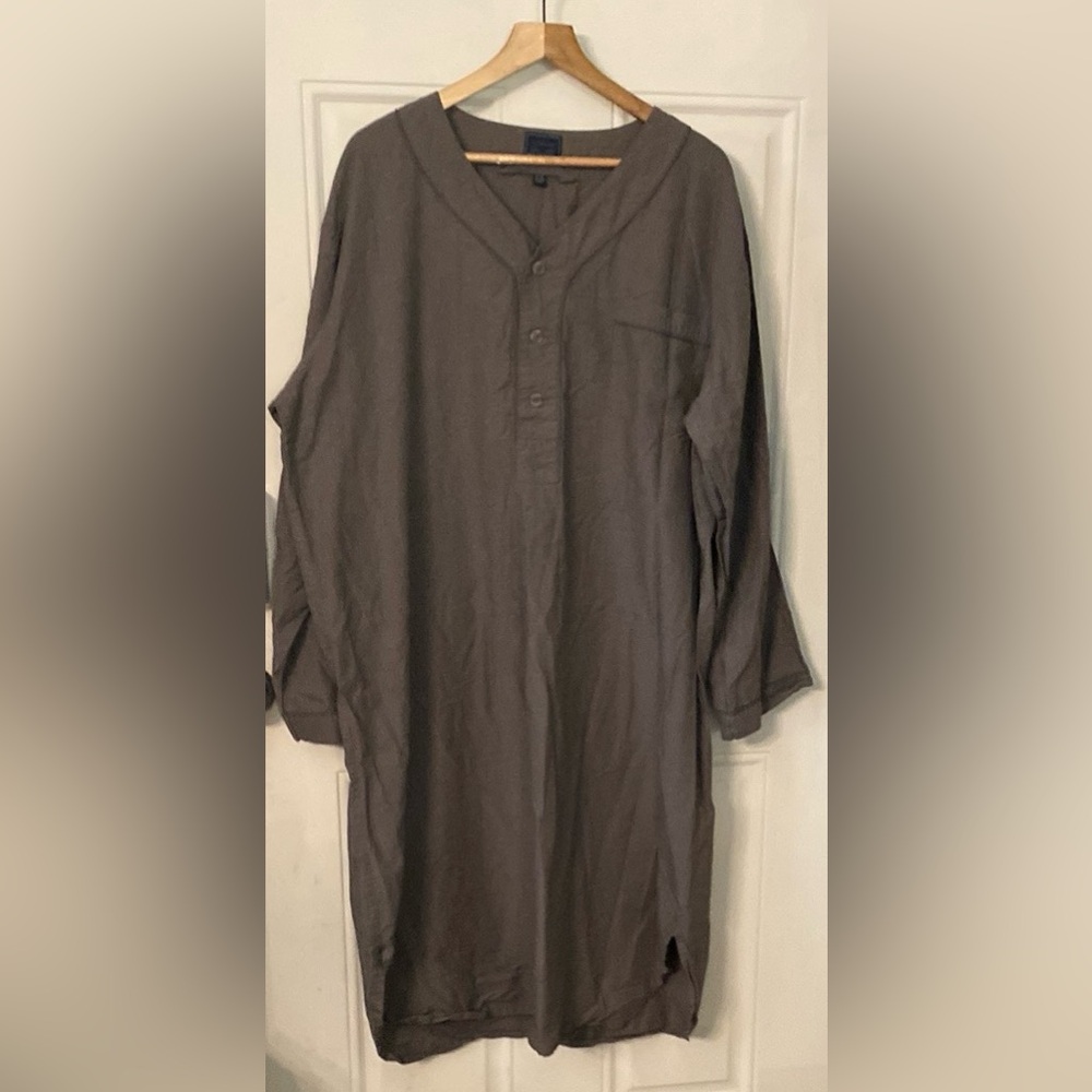 Majestic International Charcoal Gray Night Shirt - Picture 3 of 9